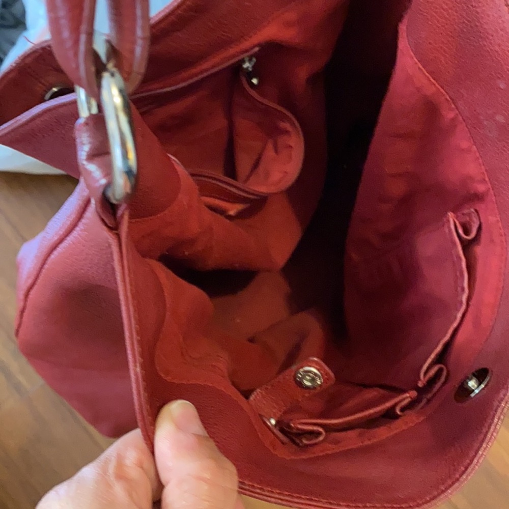 Leather slouchy hobo bag! - Picture 2 of 3
